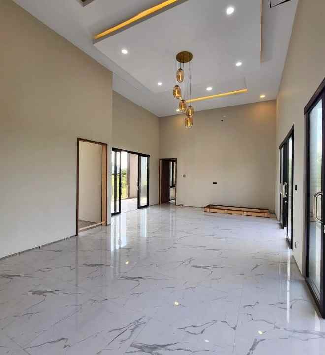 rumah mewah view sawahan ada private pool di ngaglik