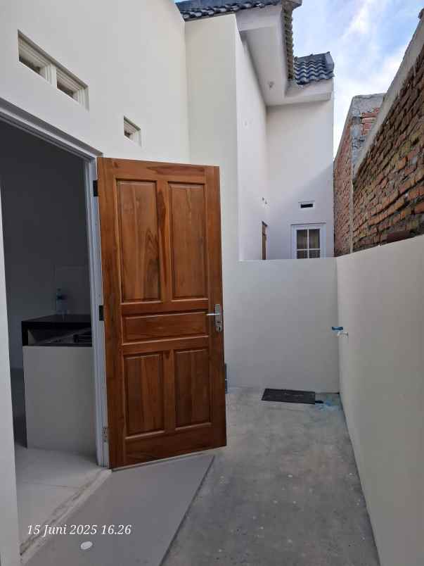 rumah murah dan nyaman siap huni di banyumanik