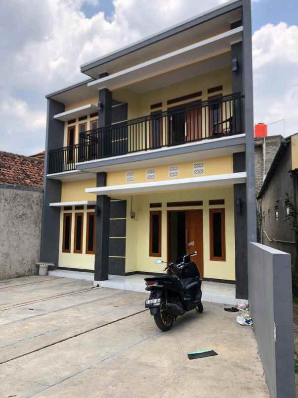 rumah murah ngamprah bandung barat dua lantai