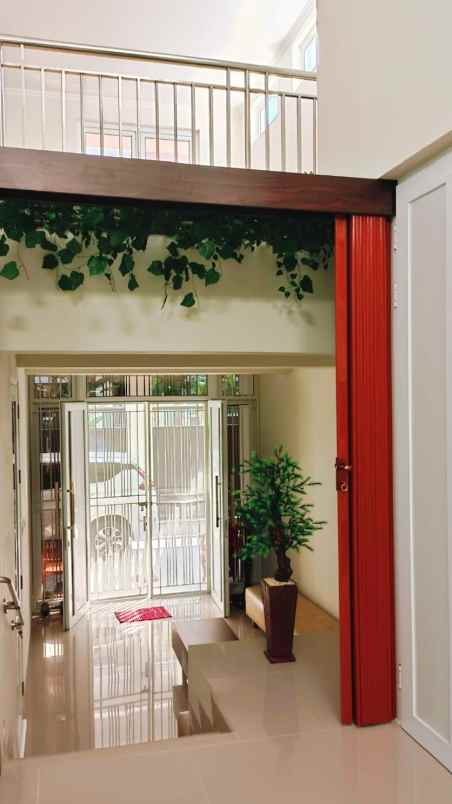 rumah nyaman tengah kota di rejomulyo semarang