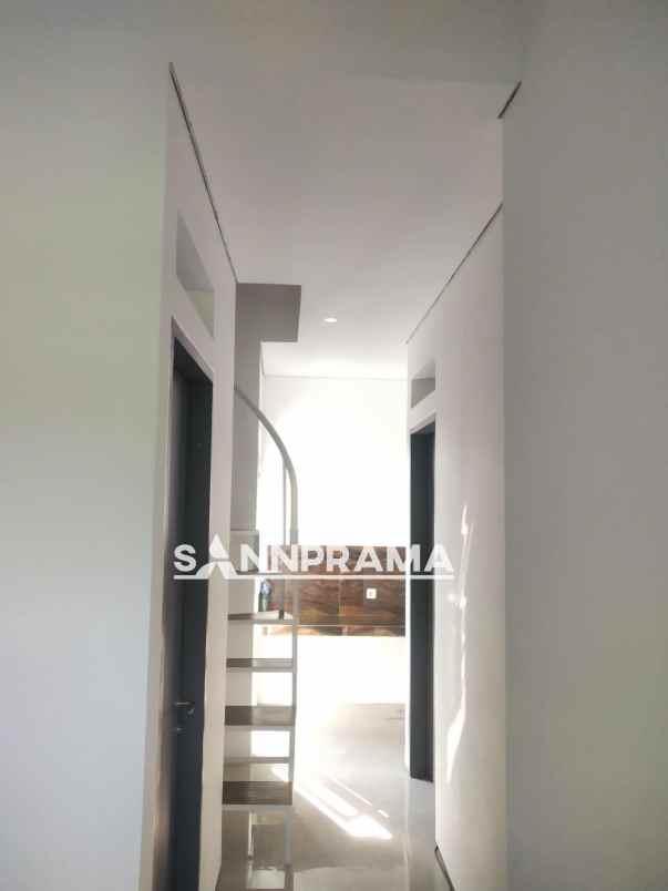 rumah rangkapan jaya