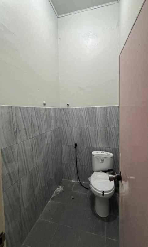 rumah sambiroto tembalang semarang