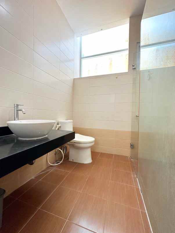 rumah second bonus furniture di jatiasih bekasi