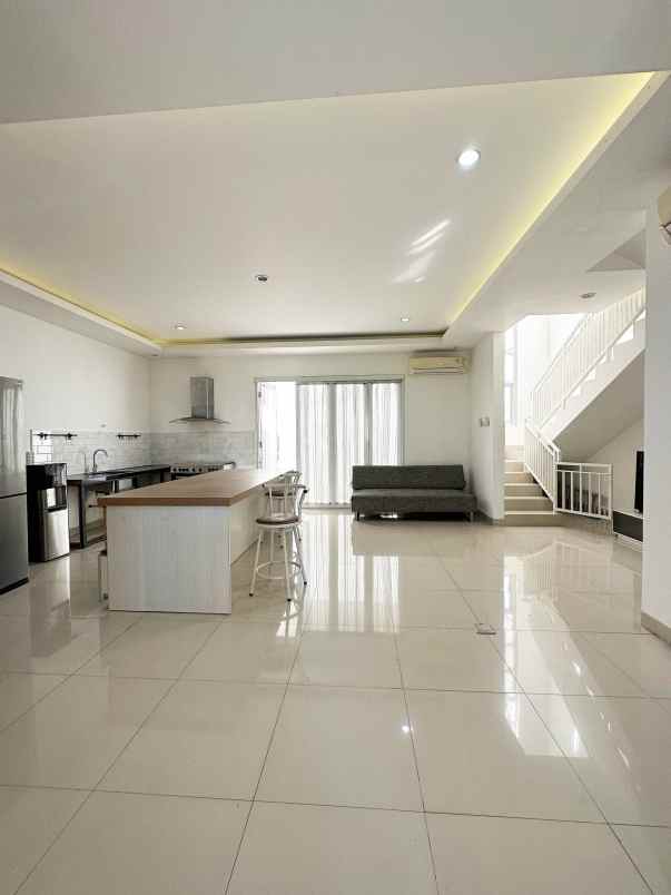 rumah second bonus furniture di jatiasih bekasi