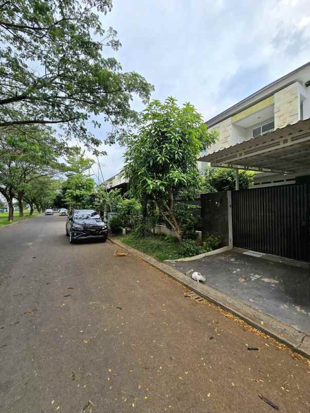 rumah second di metland menteng cakung