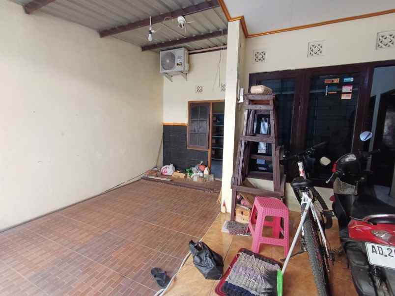 rumah second dijual siap huni danshm di gentan baki