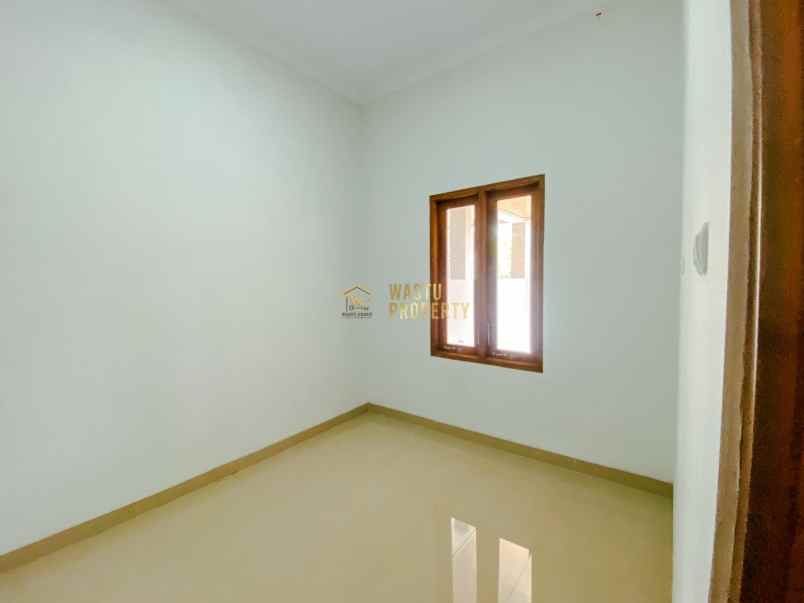 rumah semi furnish harga terjangkau di ngemplak