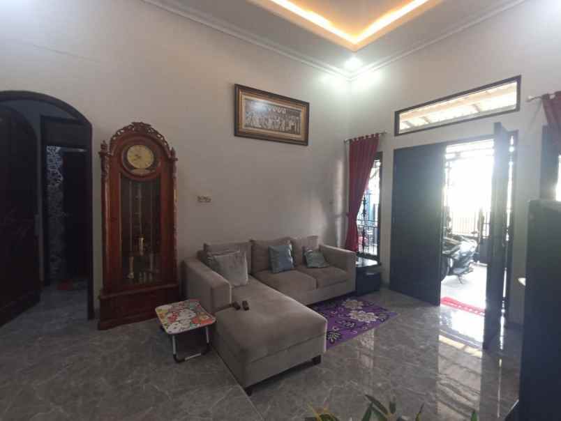 rumah semifurnish siap huni dilimo depok jawbarat