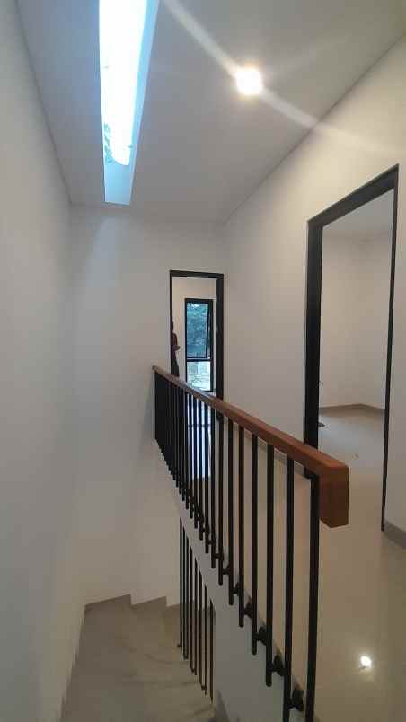 rumah siap huni diantara pondok cabe dan cinere