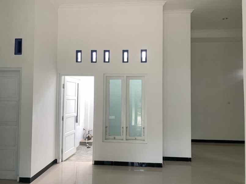 rumah sleman dekat pusat kota akses cepat kemana saja