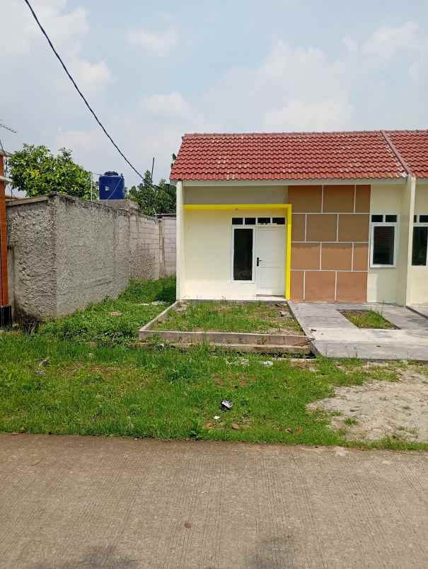 rumah strategis dekat sekolah dengan cicilan flat
