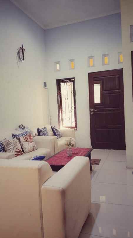 rumah strategis siaphuni banyumanik harga 900 jt an