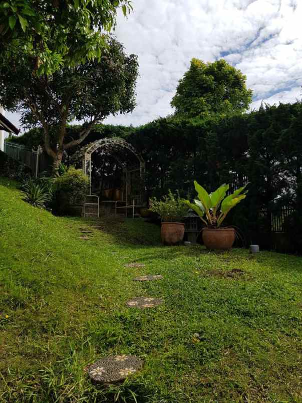 rumah villa lembang view keren