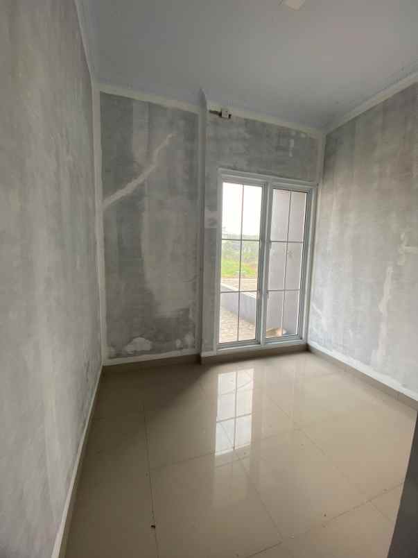 take over 2lt 48jt dekat tol di sawangan neo zalika