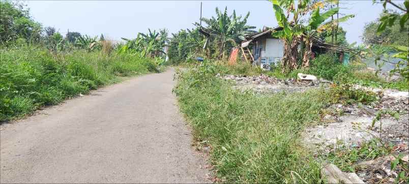 tanah jl raya cukanggalih