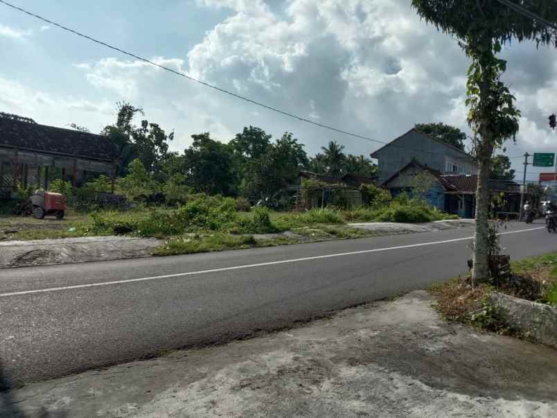 tanah jl utama palagan km14