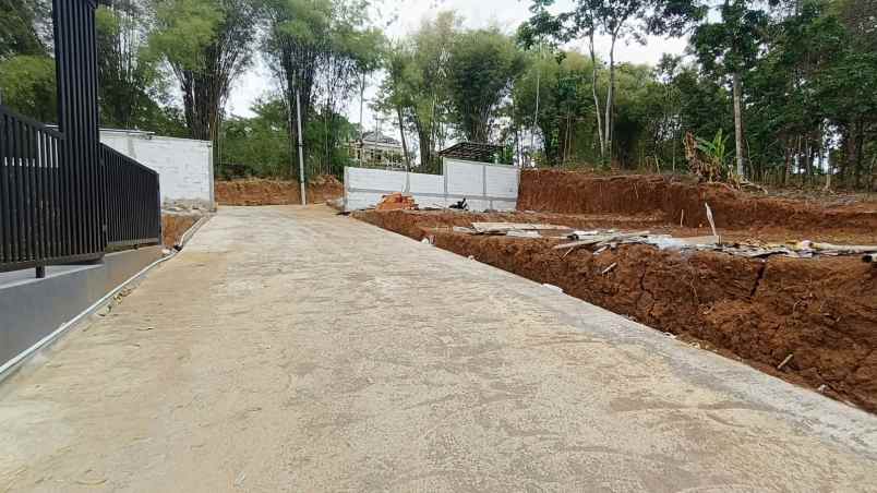 tanah kavling siap bangun shm ready dekat jalan raya