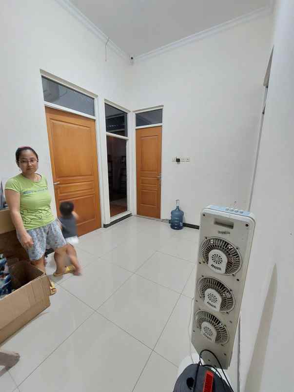 town house lebak kenjeran surabaya row 2 mobil longgar