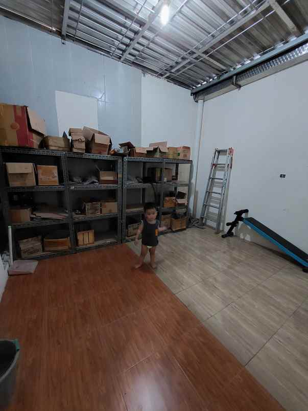 town house lebak kenjeran surabaya row 2 mobil longgar