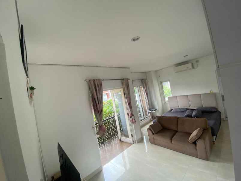 turun harga jual rumah hook raffles hills cibubur