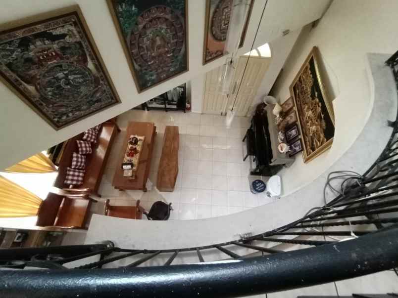 babatan pantai 2 lantai siap huni hook bangunan kokoh
