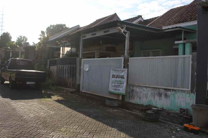 bwi a 440 dijual rumah di daerah perum djati kahyangan