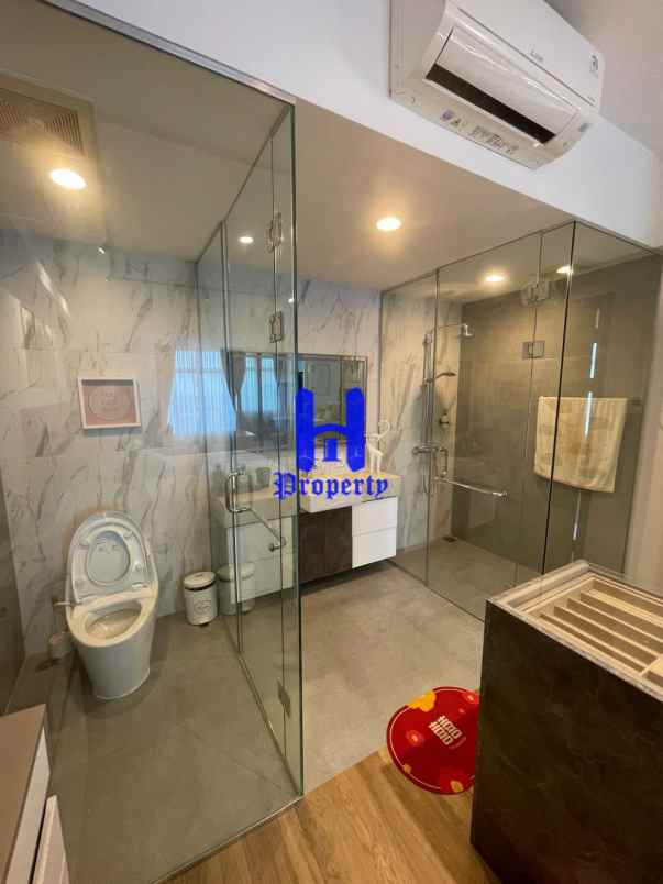 dijual apartemen condominium manhattan