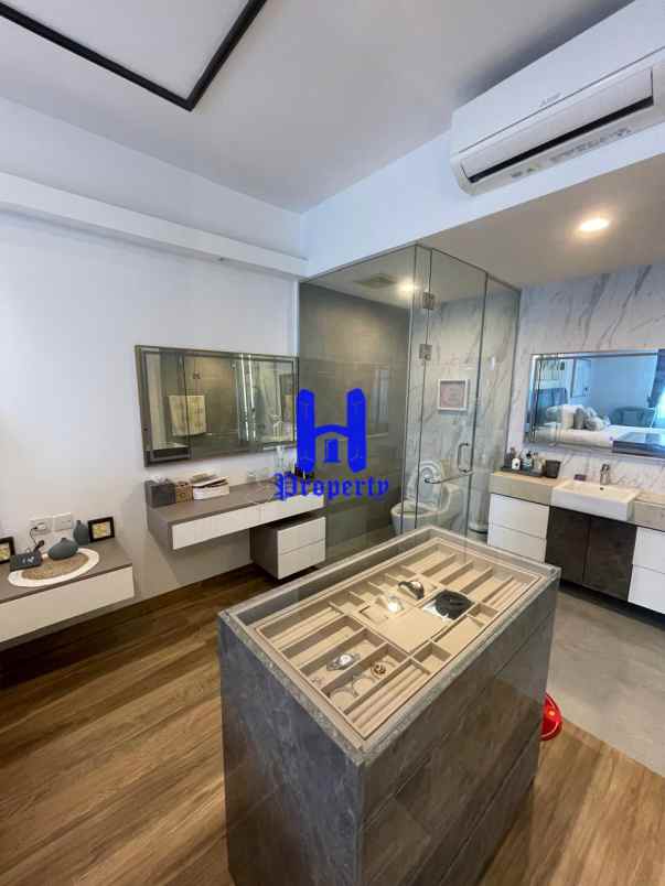 dijual apartemen condominium manhattan