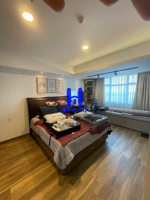 dijual apartemen condominium manhattan