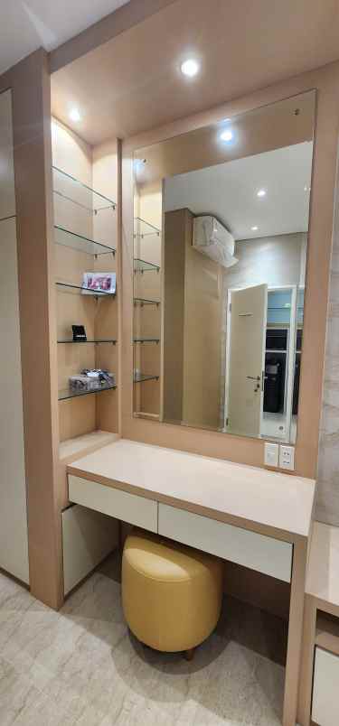 dijual apartemen jalan putri hijau guru