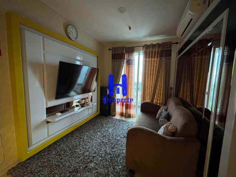 dijual apartemen the reiz condo jalan