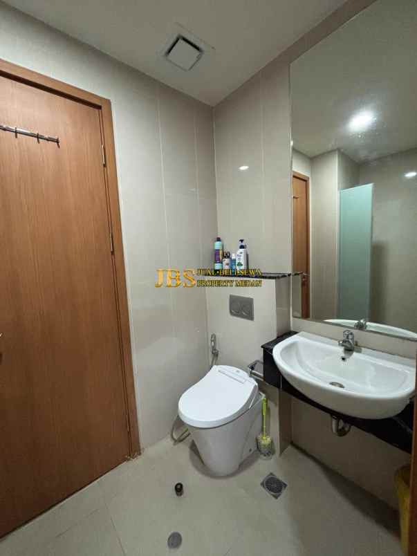 dijual apartemen the reiz condo jalan