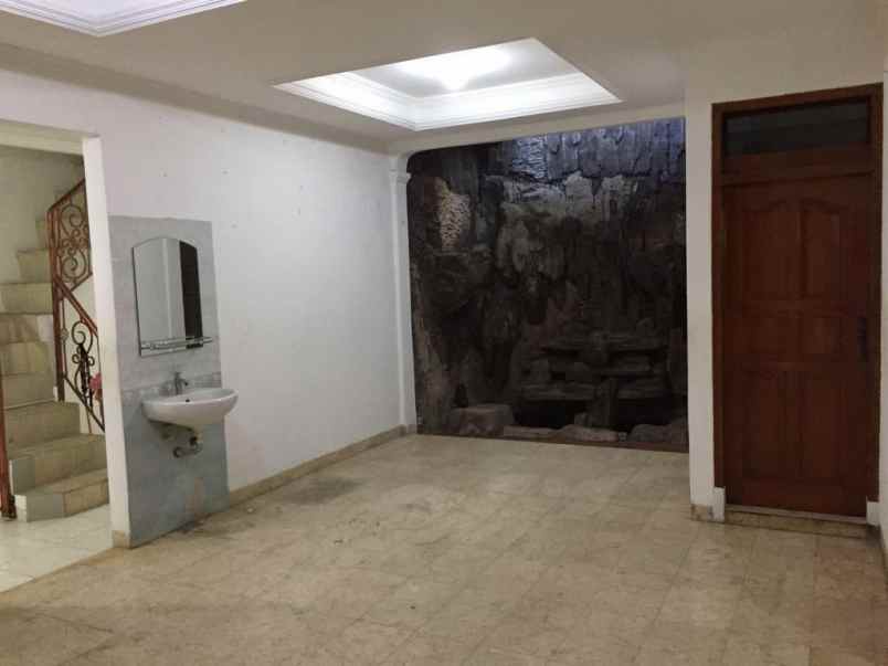 dijual cepat rumah di tytian indah medan satria bekasi