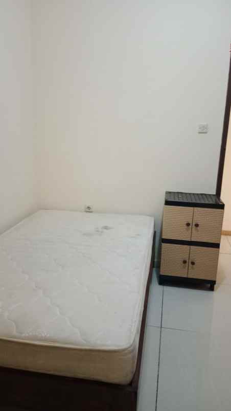 dijual kost cilangkap jakarta timur