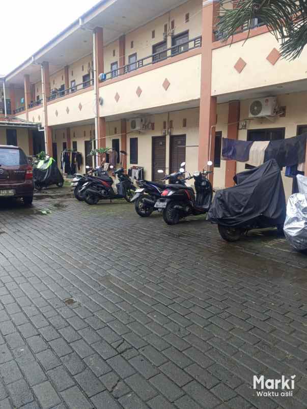 dijual kost jalan sultan alauddin