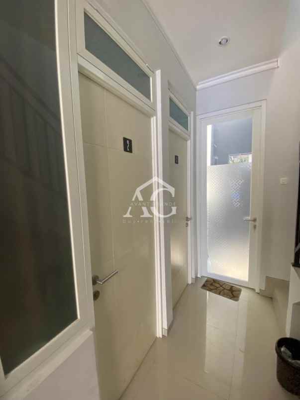 dijual kost jl bunga vinolia malang