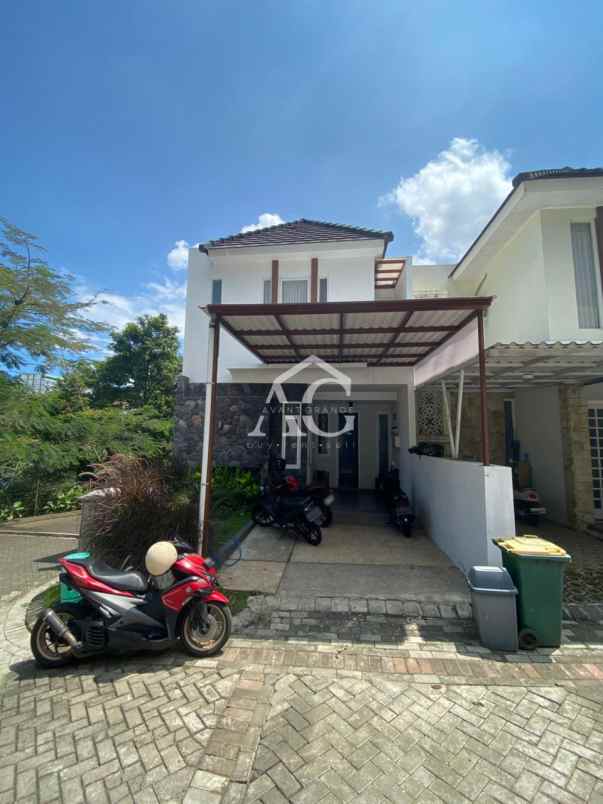 dijual kost jl bunga vinolia malang