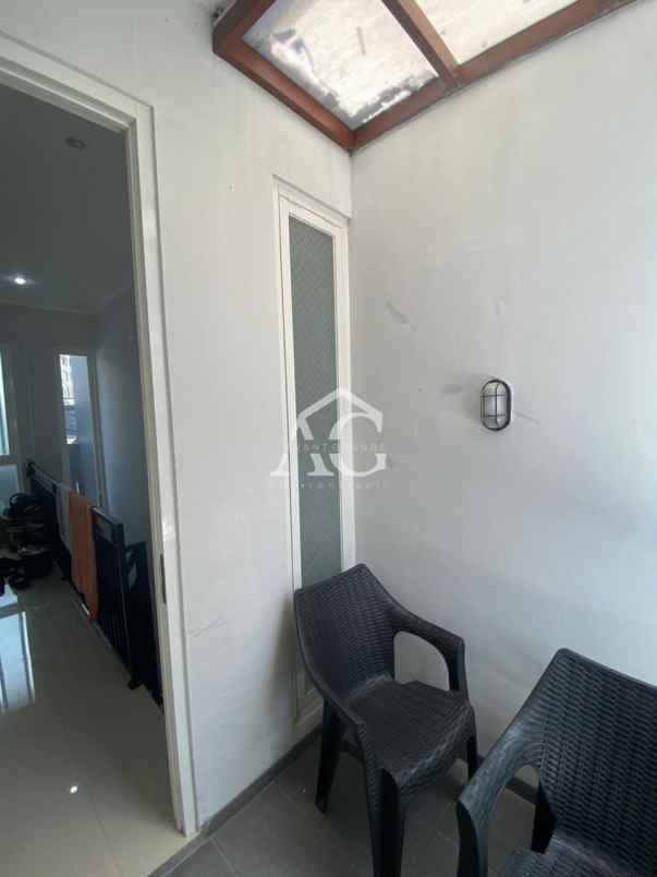 dijual kost jl bunga vinolia malang