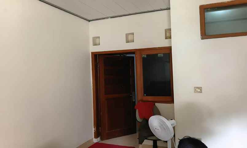 dijual kost poncol