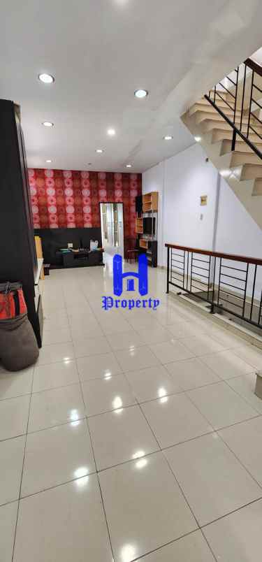 dijual ruko gudang kantor jalan sisingamangaraja