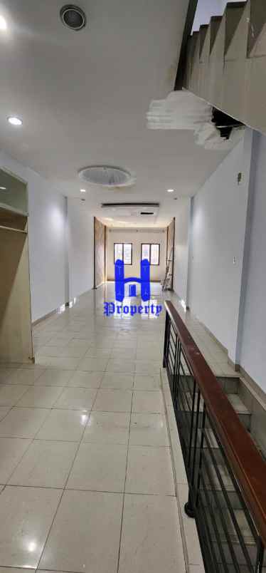 dijual ruko gudang kantor jalan sisingamangaraja