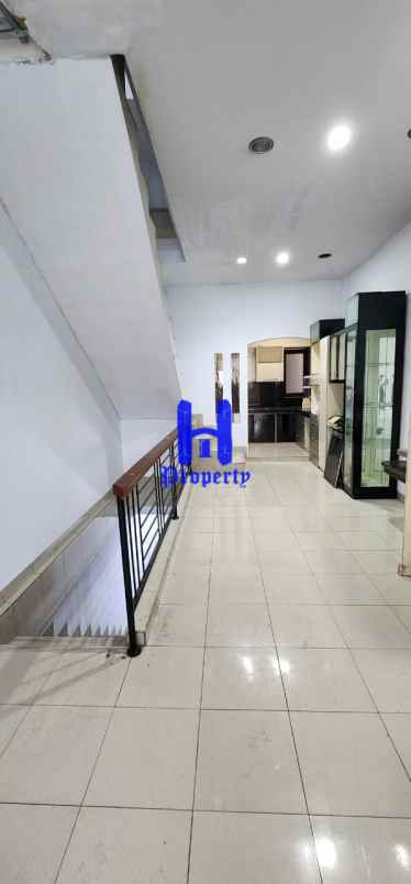 dijual ruko gudang kantor jalan sisingamangaraja