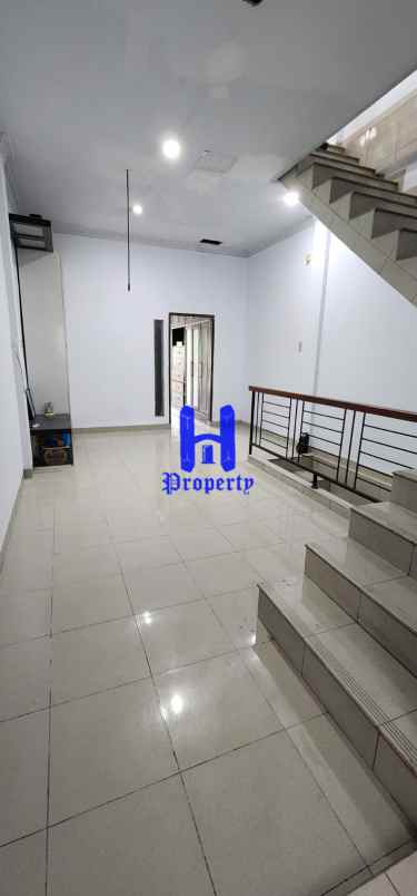 dijual ruko gudang kantor jalan sisingamangaraja