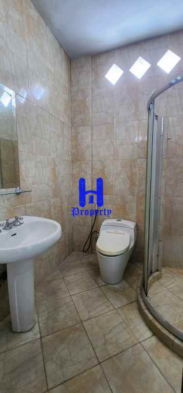 dijual ruko gudang kantor jalan sisingamangaraja