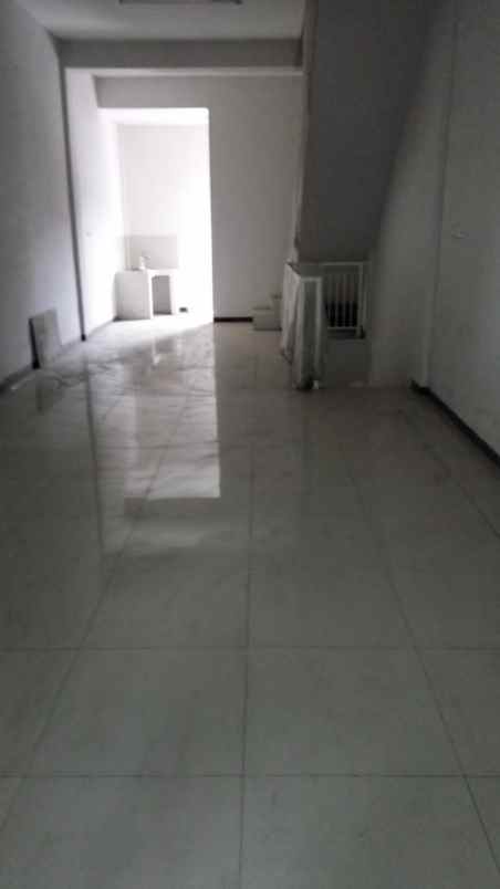 dijual ruko gudang kantor kebonsari