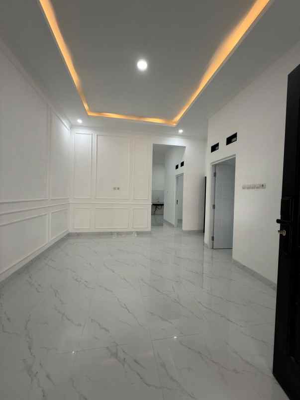 dijual ruko gudang kantor prima harapan regensy