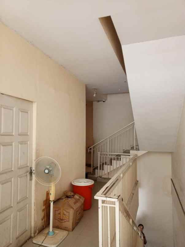 dijual ruko gudang kantor rungkut asri tengah