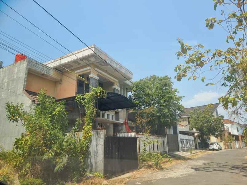 dijual rumah 2 lantai di harjamulia cirebon