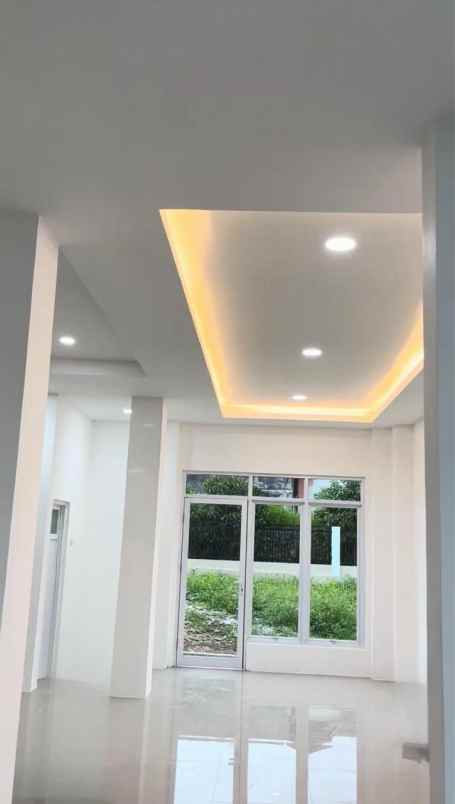 dijual rumah asri di dekat lapangan golf gadut padang