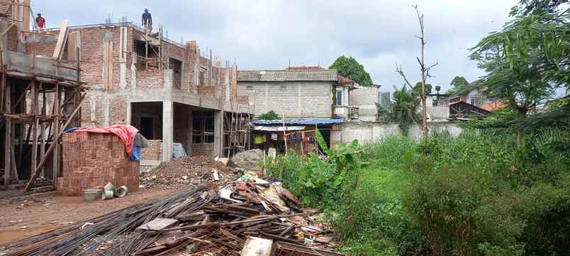 dijual rumah azimah mansion ii